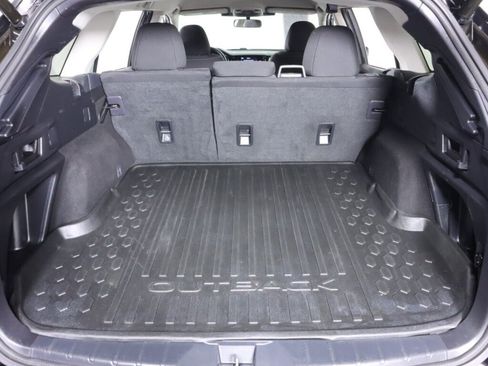 Used 2023 Subaru Outback Premium AWD/4WD image 31