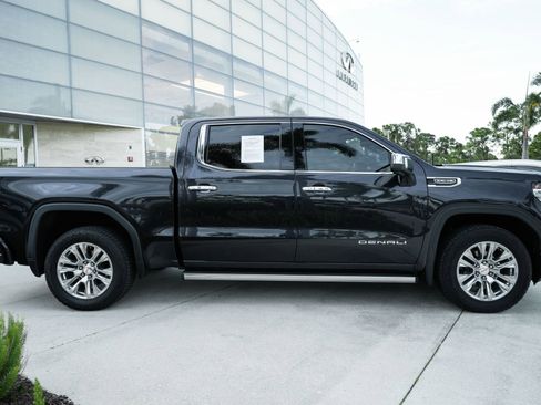 Used 2022 GMC Sierra 1500 Denali image 9