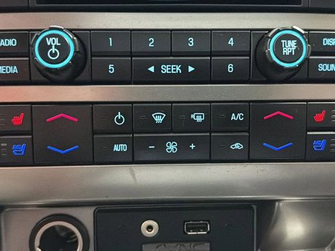 Used 2012 Ford F150 Raptor w/ Raptor Luxury Pkg image 28