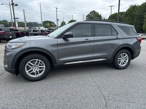 New 2025 Ford Explorer Active w/ Active Comfort Package image 6