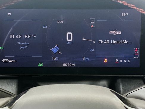 Used 2024 Chevrolet Equinox EV RS FWD image 19