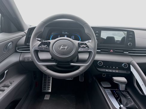 New 2026 Hyundai Elantra Sport FWD image 15