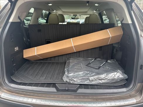 Used 2022 Subaru Ascent Limited w/ Technology Package image 28