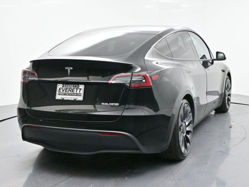 Used 2024 Tesla Model Y Performance image 6