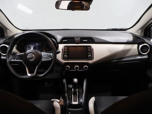 Used 2021 Nissan Versa SV image 14