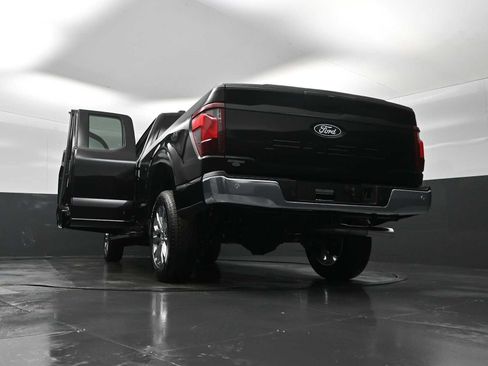 New 2026 Ford F150 XLT w/ XLT Chrome Appearance Package image 30