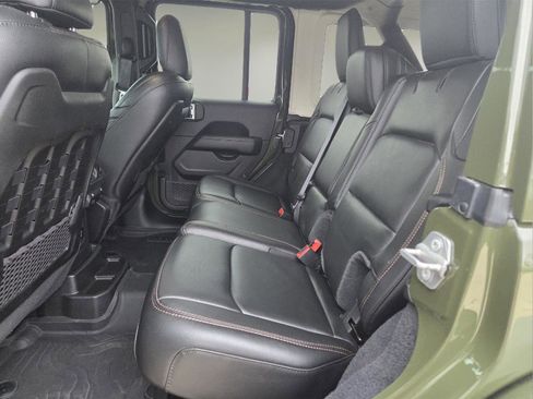 Used 2022 Jeep Wrangler Unlimited Rubicon w/ Xtreme Recon 35" Tire Package image 24