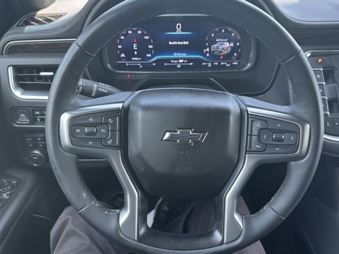 Used 2023 Chevrolet Tahoe Z71 w/ Luxury Package AWD/4WD image 19