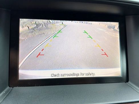 Used 2013 Nissan Pathfinder SL image 24