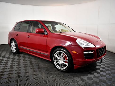 Used 2008 Porsche Cayenne GTS image 6