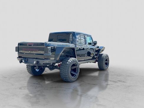 Used 2025 Jeep Gladiator Sport AWD/4WD image 8