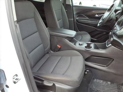 Used 2024 GMC Terrain SLE FWD image 22