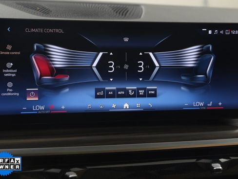 Used 2024 BMW X7 xDrive40i w/ M Sport Package image 41