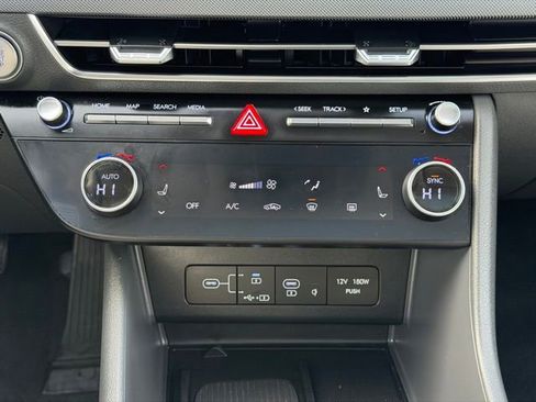 Used 2024 Hyundai Sonata SEL w/ Convenience Package image 27