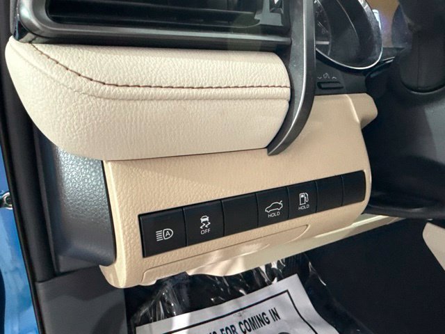 Used 2019 Toyota Camry XLE FWD image 19
