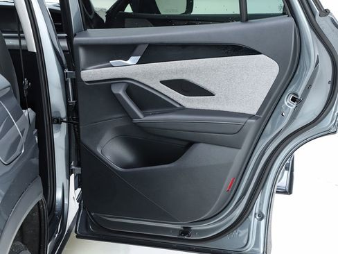 New 2026 Volkswagen Tiguan S image 30