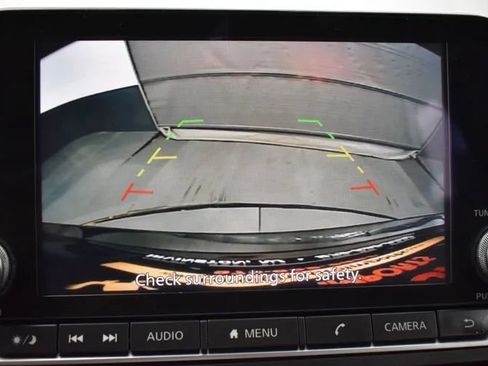 Used 2024 Nissan Altima 2.5 SV FWD image 32