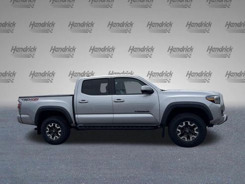 Used 2021 Toyota Tacoma TRD Off-Road w/ TRD Premium Off Road Package AWD/4WD image 10