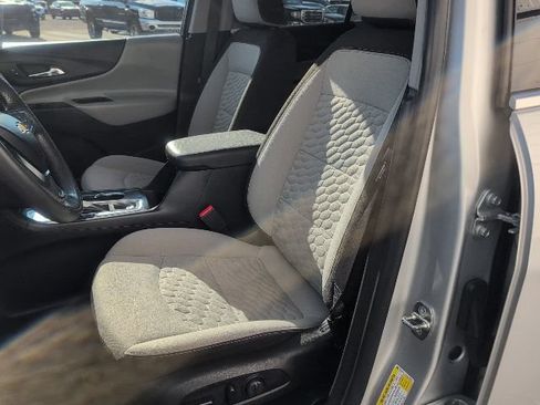 Used 2020 Chevrolet Equinox LT FWD image 15