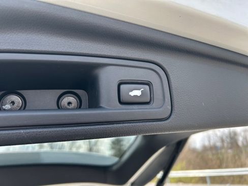Used 2017 Honda Pilot EX-L image 18