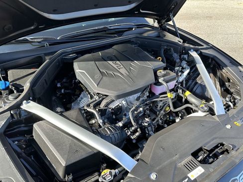 Used 2025 Genesis G70 2.5T w/ Sport Prestige Package image 32