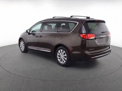 Used 2018 Chrysler Pacifica Touring-L