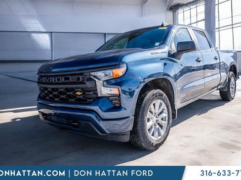 Used 2022 Chevrolet Silverado 1500 Custom image 24