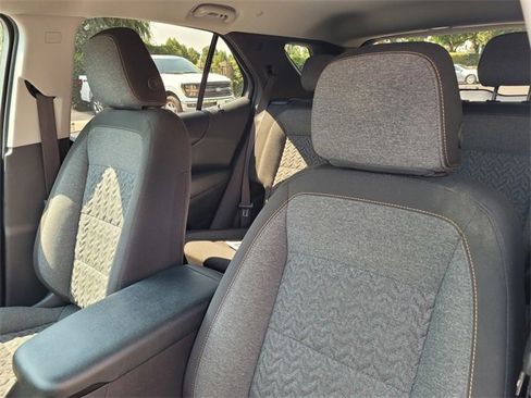 Certified 2024 Chevrolet Equinox LT image 12