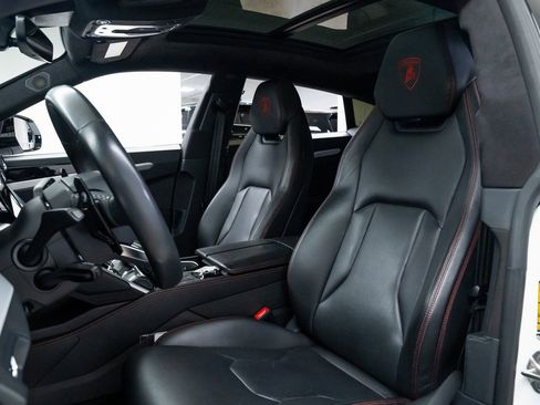 Used 2020 Lamborghini Urus AWD/4WD image 20