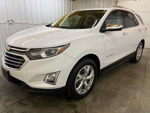 Used 2018 Chevrolet Equinox Premier AWD/4WD image 3
