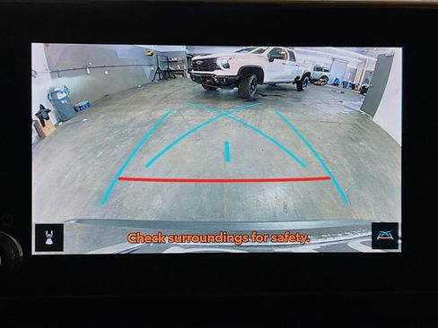 Used 2023 Toyota RAV4 LE AWD/4WD image 9