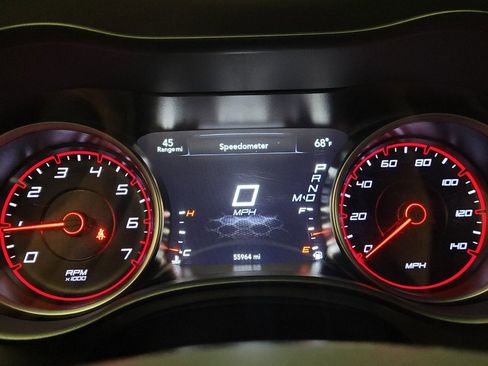 Used 2019 Dodge Charger SXT RWD image 23