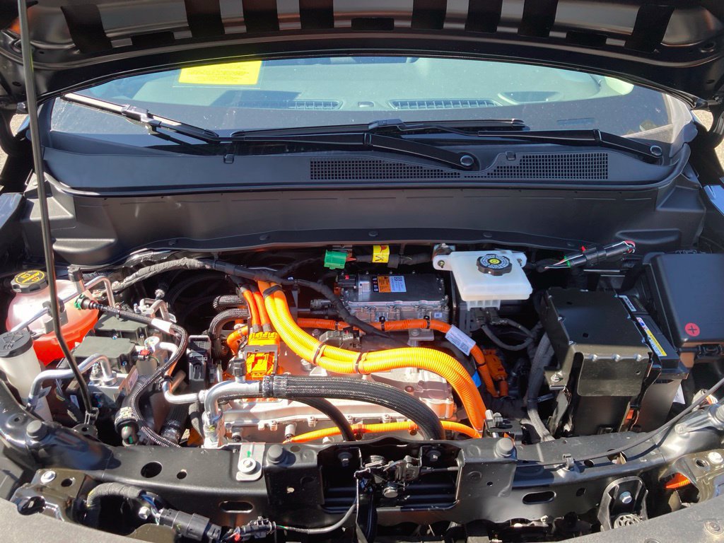 New 2027 Chevrolet Bolt LT w/ Comfort Package FWD image 38