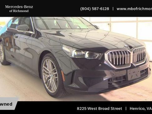 Used 2024 BMW 530i xDrive w/ Convenience Package image 2