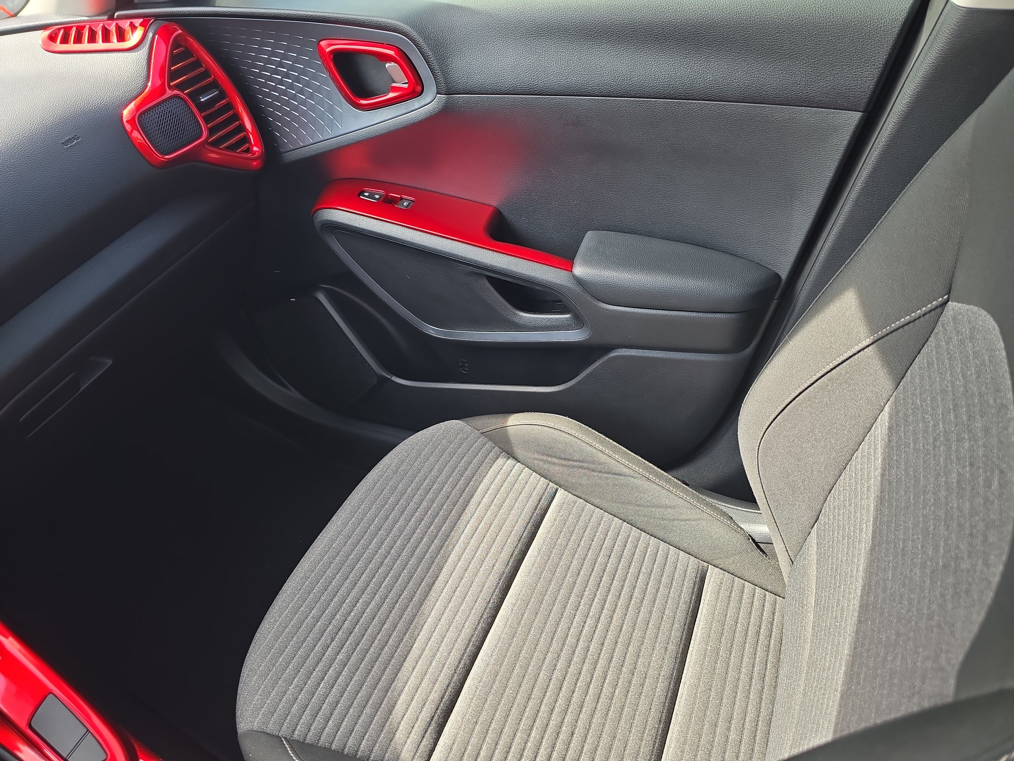 Used 2020 Kia Soul GT-Line w/ GT 2.0L Power Sunroof Package FWD image 15