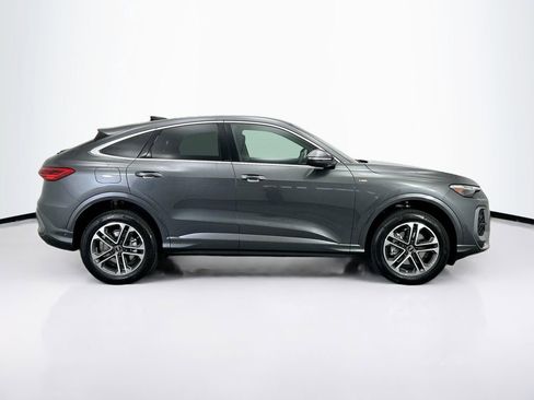 Certified 2025 Audi Q5 Premium Plus w/ Premium Plus AWD/4WD image 4