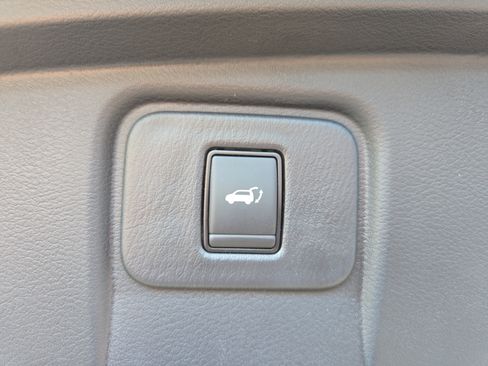 Certified 2024 Nissan Murano SL image 11