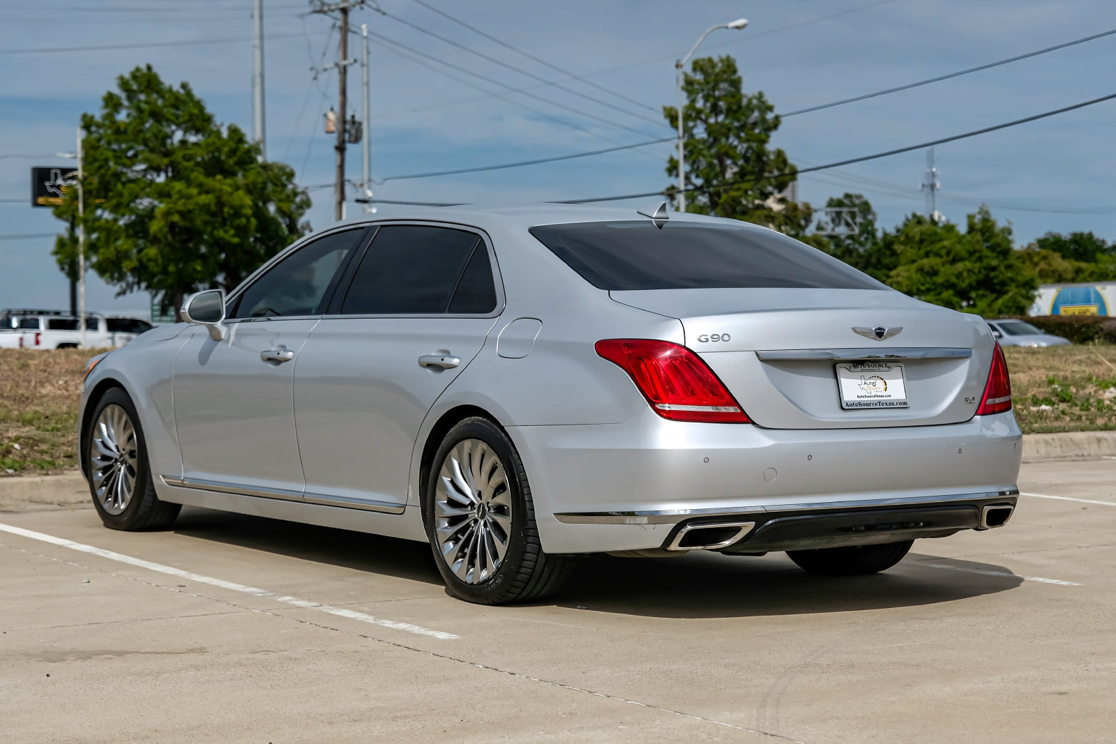 Used 2019 Genesis G90 5.0 Ultimate RWD image 10