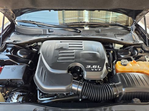 Used 2015 Dodge Charger SXT RWD image 24