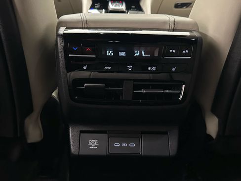 Used 2025 Acura MDX A-Spec AWD/4WD image 43