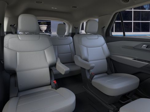 New 2026 Ford Explorer Active w/ Active Comfort Package RWD image 40