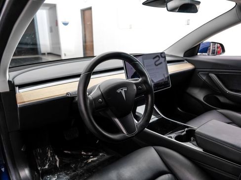 Used 2019 Tesla Model 3 Long Range AWD/4WD image 3