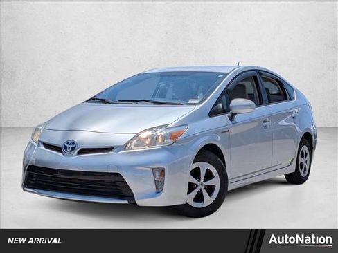 Used 2013 Toyota Prius Two FWD image 1