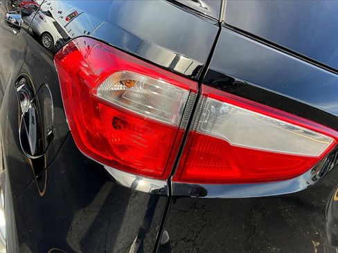 Certified 2022 Ford EcoSport SE w/ SE Appearance Package image 28