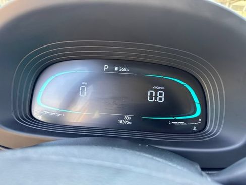 Used 2026 Hyundai Venue SE FWD image 16