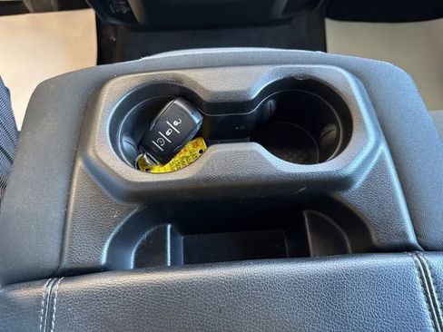 Used 2022 RAM 1500 Big Horn AWD/4WD image 23