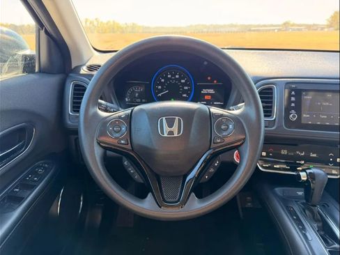 Used 2022 Honda HR-V EX image 17