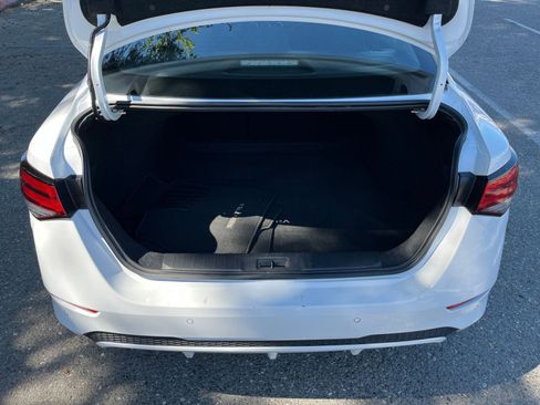 Used 2025 Nissan Sentra SV image 29