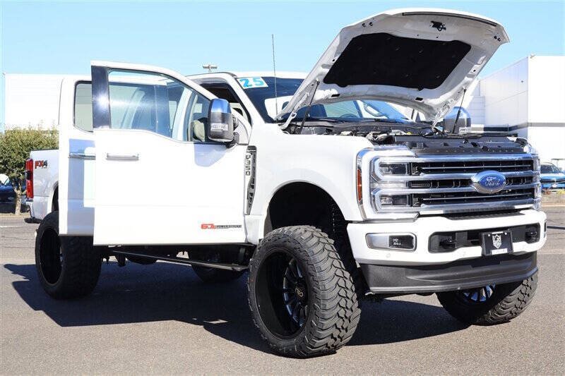Used 2025 Ford F350 Platinum w/ Platinum Plus Package AWD/4WD image 43