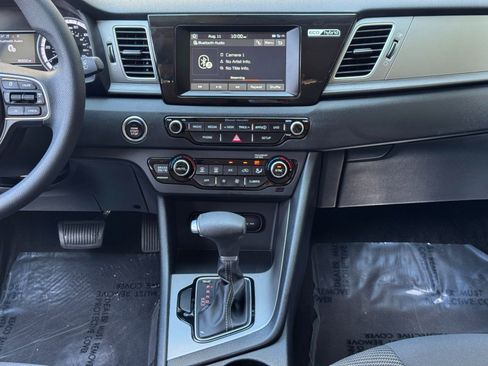 Used 2019 Kia Niro LX FWD image 22